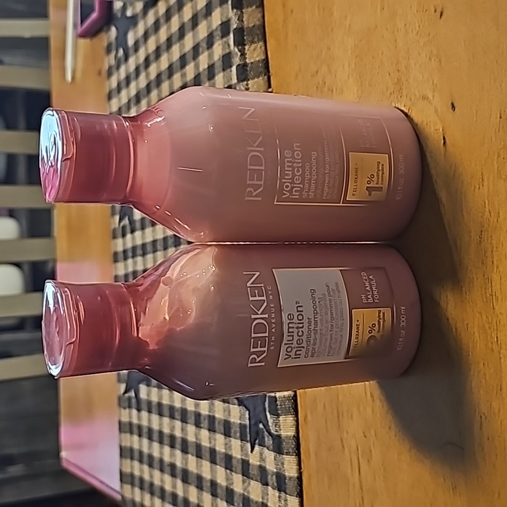 Redken volume injection  shampoo & conditioner set